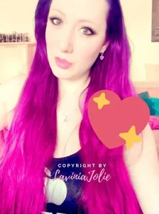 LaviniaJolie Public Pic 9