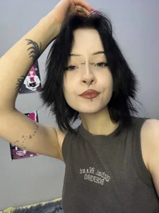 SenaUdoh Hi, I'm Alice টি ছবি
