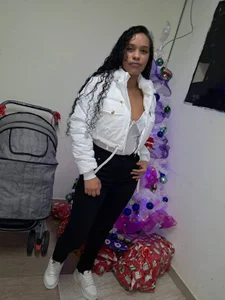 Brinnehh: Public ( 5 фото)