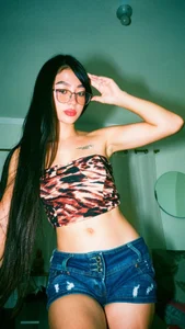 Sophie_sweett19 you like me ? Pic 3