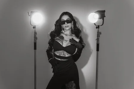 MilaLawrence Focus on me Poză 6