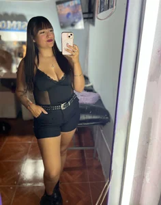 micacaro Micaelacarolinaa TLG Pic 2