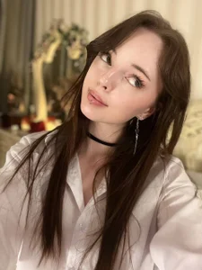 LianaGracee 的XXX裸体图片 1