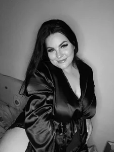 DaisiyWalker a little bit of me Pic 4