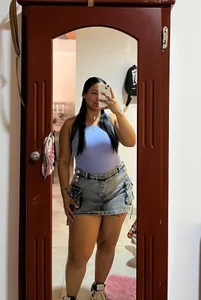 MelanyRodas Public Pic 2
