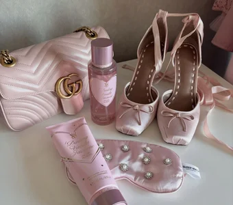 Aizawa-Minami9 Public Pic 3