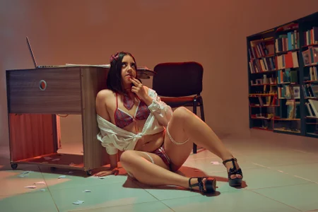 Charlotte_Myers Hi guys Pic