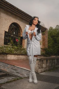 sarawinstoneReady ♥ Bild 2