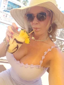 Playful od HottieJadeRoxxx  6 snímek
