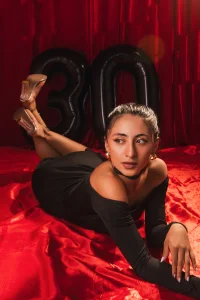 Velvet_GG Remember that my birthday is August 12, your favorite queen awaits you with energy♥ Billede