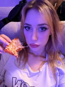 BoulevardTwin egirl vibes🎮 Immagine  5