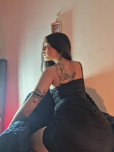 elenna_salvatoree im a naughty women 😏 Pic 2
