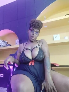 DakotaSexShow kullanıcısının hot brunette albümü -  fotoğraf