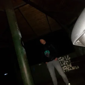 Horny208 Public зображення