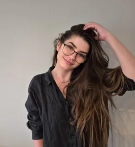 AnnaDevine Public Immagine  6