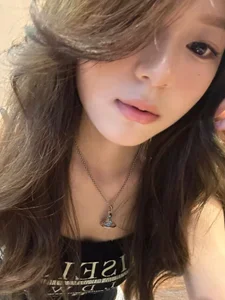 onlylove-006: Public ( 4 фото)