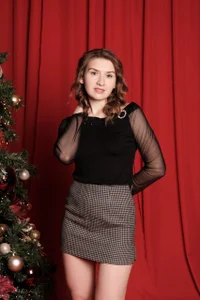 SueWolvin A little bigger than me3 Poză 3