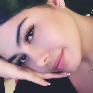 Sofia--BigAss's kiss Sex Photo 1