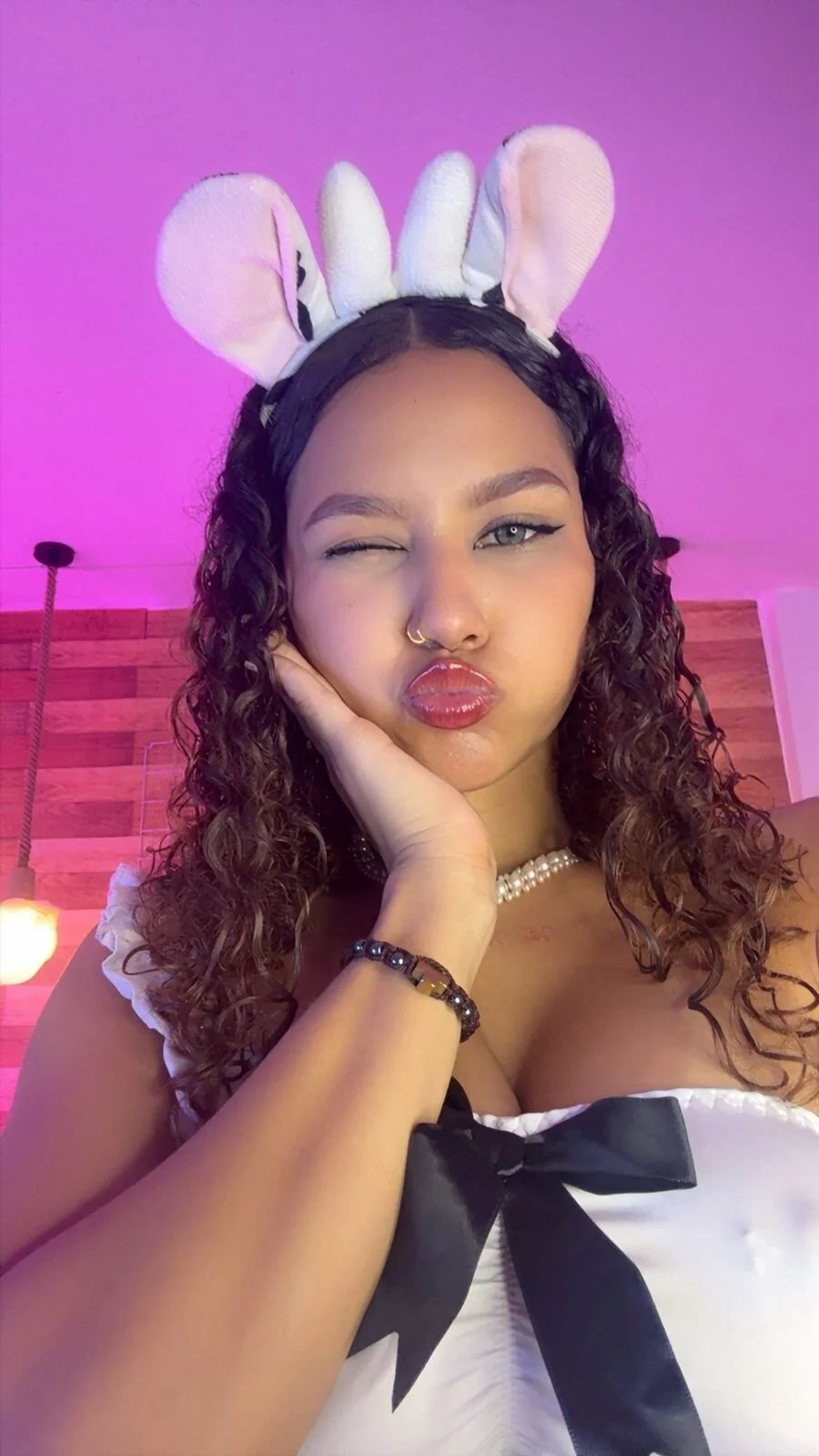 Emily_brown04 Δημοφιλής εικόνα 4612