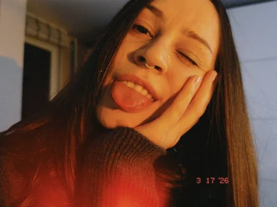 Eva_kinkystudent 🌅 Billede 2