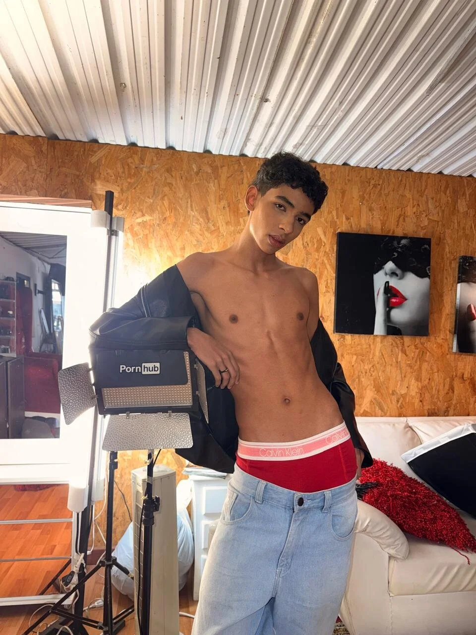 ValeriHot_1 Image populaire  2001