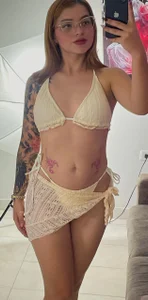 MelaniJhonsonのphotos in bikinyの 3枚の写真