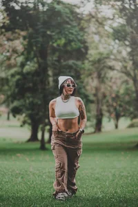 mia_catt05 Outside Pic 5