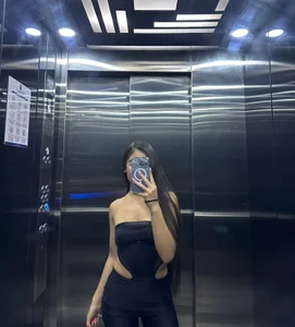 Emiily_Rouse Public Foto 4