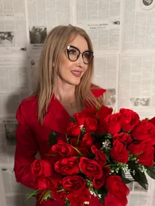 LadyLeea's Roses Sex Photo 3