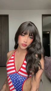 Kima_rousseの❤️🤍💙の 3枚の写真