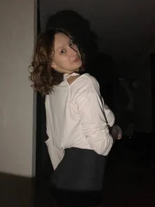 LilyannRosse Home vibe Pic 3