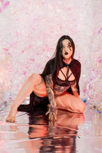 Charlotte_Germanotta_ A little rebellious... very gothic Immagine  6