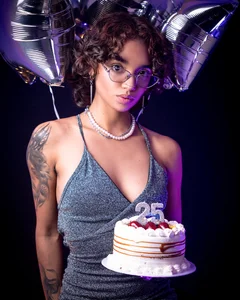 slutty_venus Happy birthday to me 🩷 Billede 9