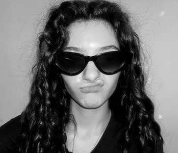 Public de Sarahyourfantasy Foto 6