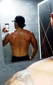 Public od Aaron_HotBoy1  4 snímek