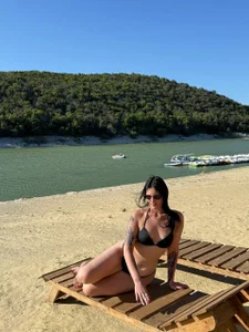 Bonnie_White Wet Sofia Immagine  6