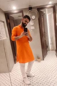 malikmumbai Me Poză 2