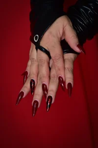 vanessa_moka Intimidating elegance Pic