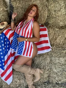 Amber_Martins_ “Let us celebrate your independence with gratitude and pride.”😈💋 Poză