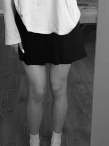 My sweetie legs de DawnByard  2 photos