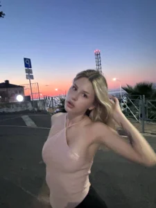 Soralow Public Pic 3