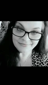 GeeKnee Public Pic 3