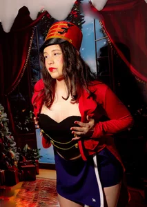 Charlotte__Miller hot christmas Pic