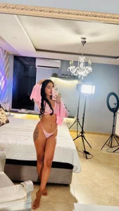 VanesaGuzman pink girl 🩷🌸  2. fénykép