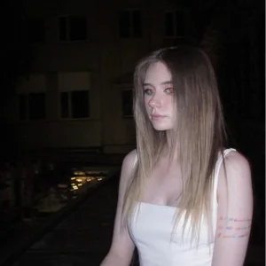 AliaShawase Public зображення