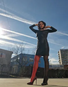 Lissabeta Sunday sexy Immagine  3