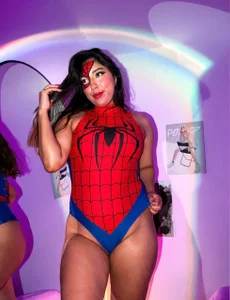 Zdjęcia emily__walker Spidergirl: 