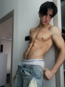 ChristianLevine_ Public Immagine  6