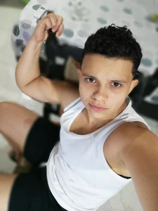 alex-queen- Public Pic 9