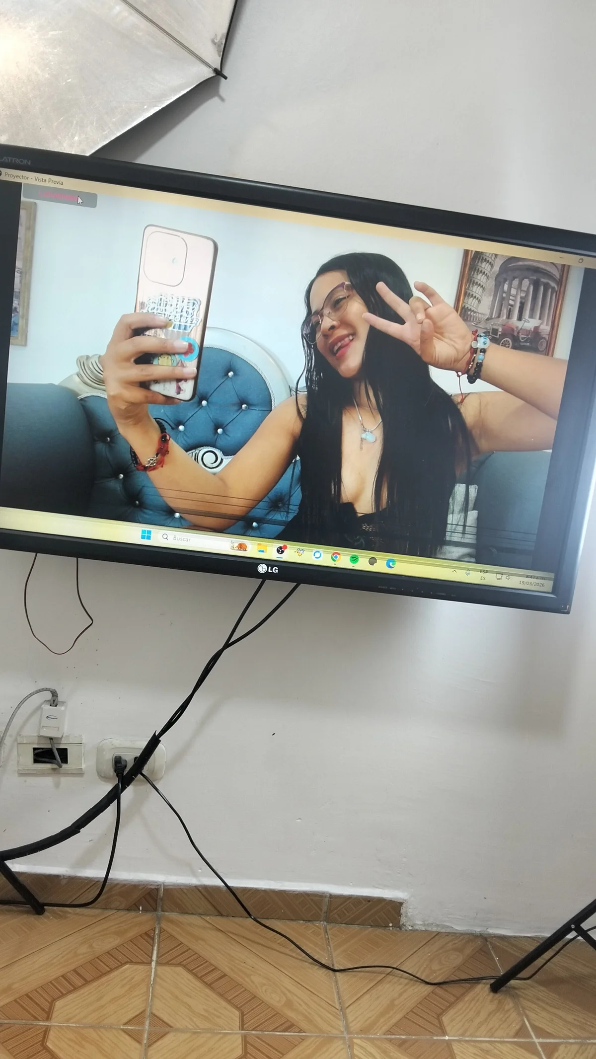 LITTLE-NESSA Δημοφιλής εικόνα 3124